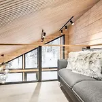Westwind Nest B2 By Hilla *