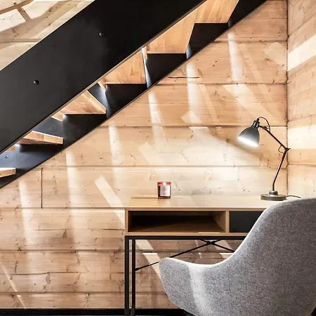 Westwind Nest B2 By Hilla *